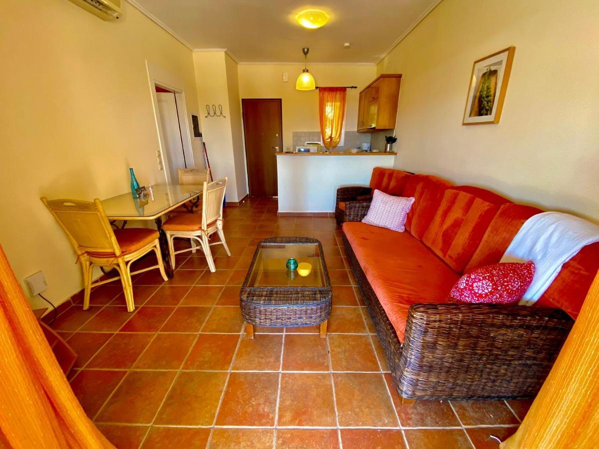 La Riviera Barbati Seaside Apartments & Villas Εξωτερικό φωτογραφία