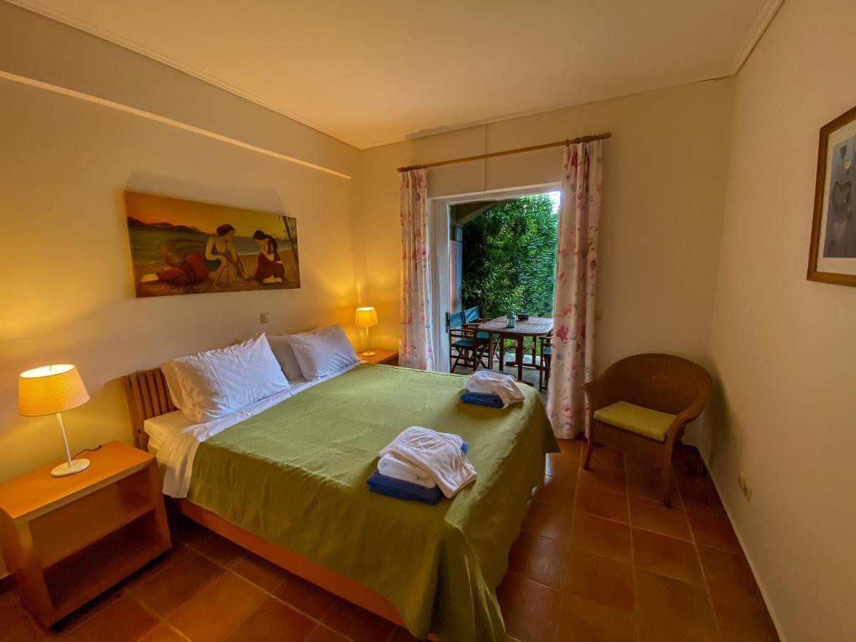 La Riviera Barbati Seaside Apartments & Villas Εξωτερικό φωτογραφία